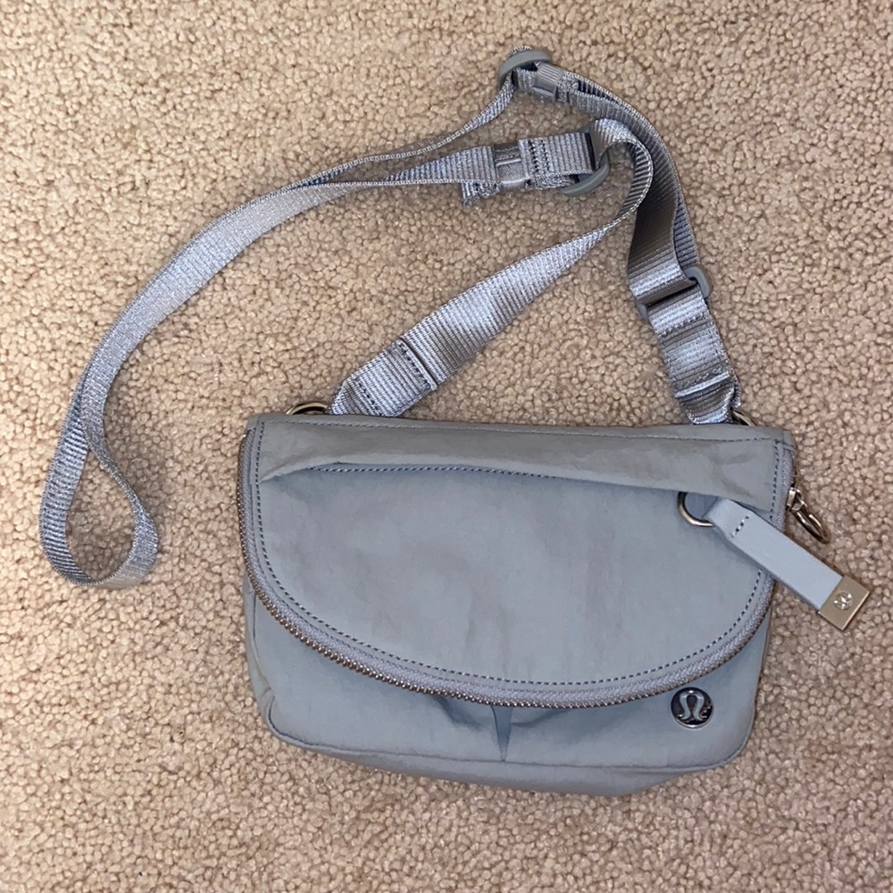 lululemon all night festival bag micro silver drop